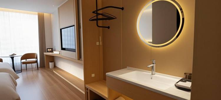 语朵酒店(慧鹏月亮湾商业街店)图片