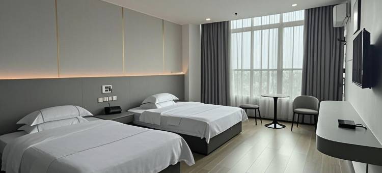 阳江银濠商旅酒店(东汇城店)图片