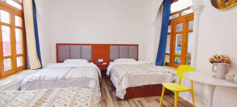 丝路庭院民宿(喀什会展中心店)图片