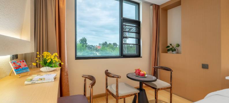 清悠酒店(曲靖师范学院)图片