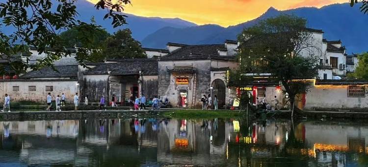 宏村御屏阁·观景徽式设计民宿(屏山景区店)图片