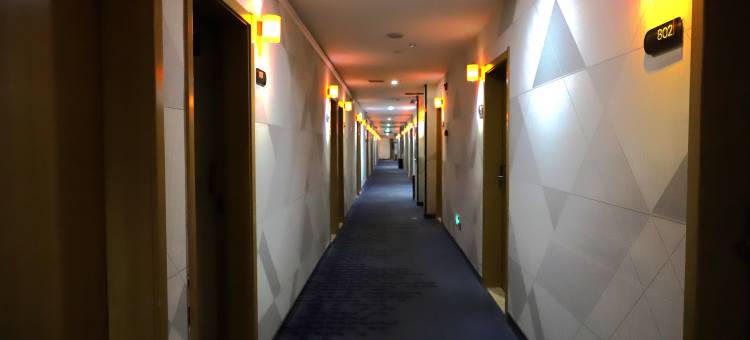 7天优品Premium酒店(兰州高铁西站店)图片