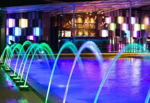 Ruean Phae Royal Park Hotel Hotel Overview