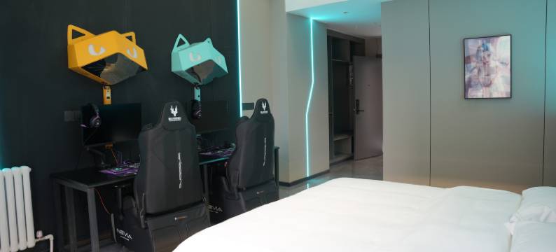 麒云电竞酒店(鄂尔多斯东胜区万达广场店)图片