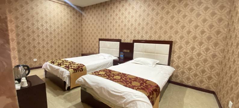 额济纳旗豪泰宾馆图片