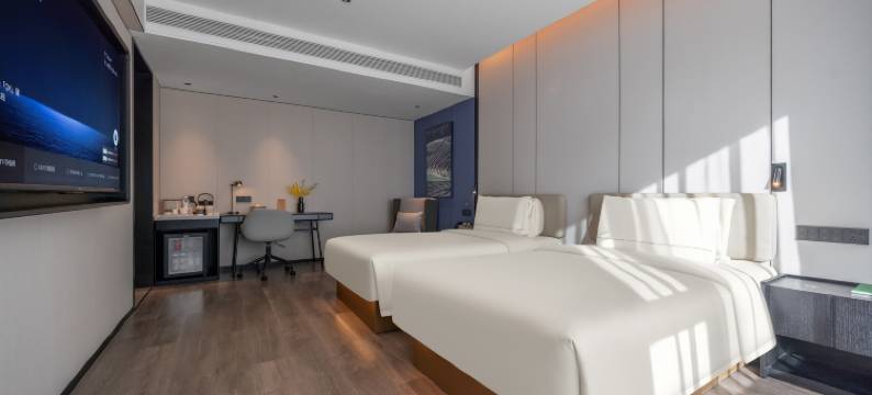 珠海情侣路爱情邮局亚朵酒店图片