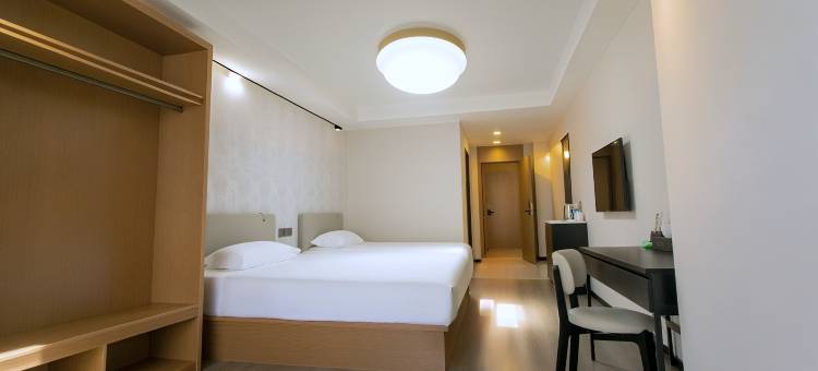 乾营大酒店(承德鹰手营子政府店)图片