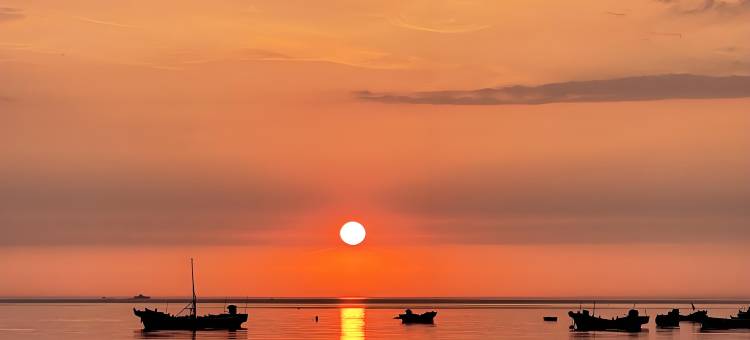 荣成高铁站丽呈漫湖酒店图片