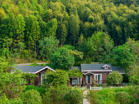新县大别山露营公园酒店