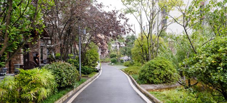 艺龙瑞阁公寓(重庆四面山店)图片