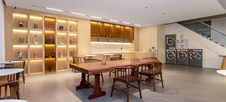 朗尼斯酒店(东莞凤岗龙凤山庄店)图片