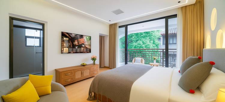 楠溪别院·Balcony古城观景·智能影音客栈(楚雄彝人古镇景区店)图片