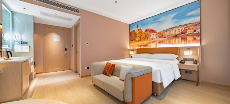 维也纳酒店(汽博中心金童路地铁站店)图片