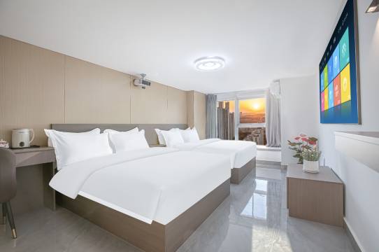 YHTY Hotel·云汉唐驿酒店(昆明高铁南站店)图片