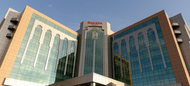 让斯温德姆华美达广场酒店(Ramada Plaza by Wyndham Gence)图片