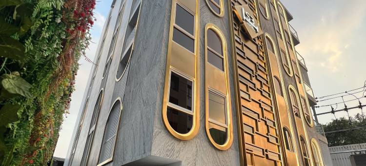 GLINT Siam Bangkok Hotel图片