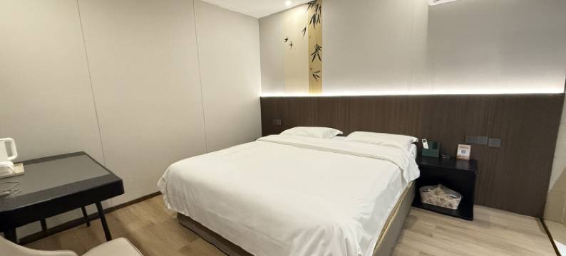 安麗酒店(咸宁站店)图片