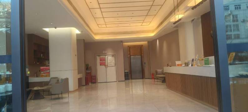 柏亚智能酒店(盘州东湖公园合力广场店)图片