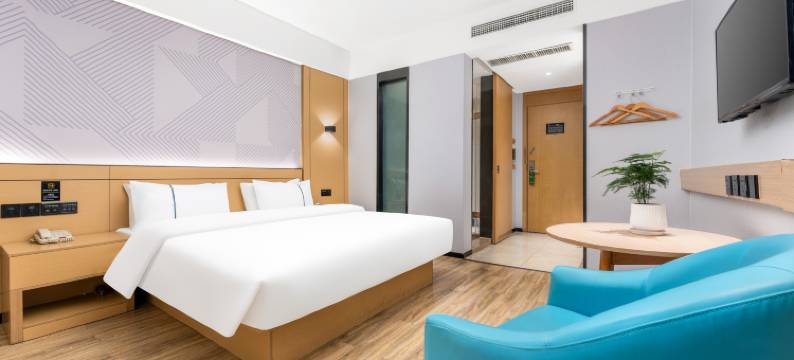 柏曼酒店(南漳水镜广场店)图片