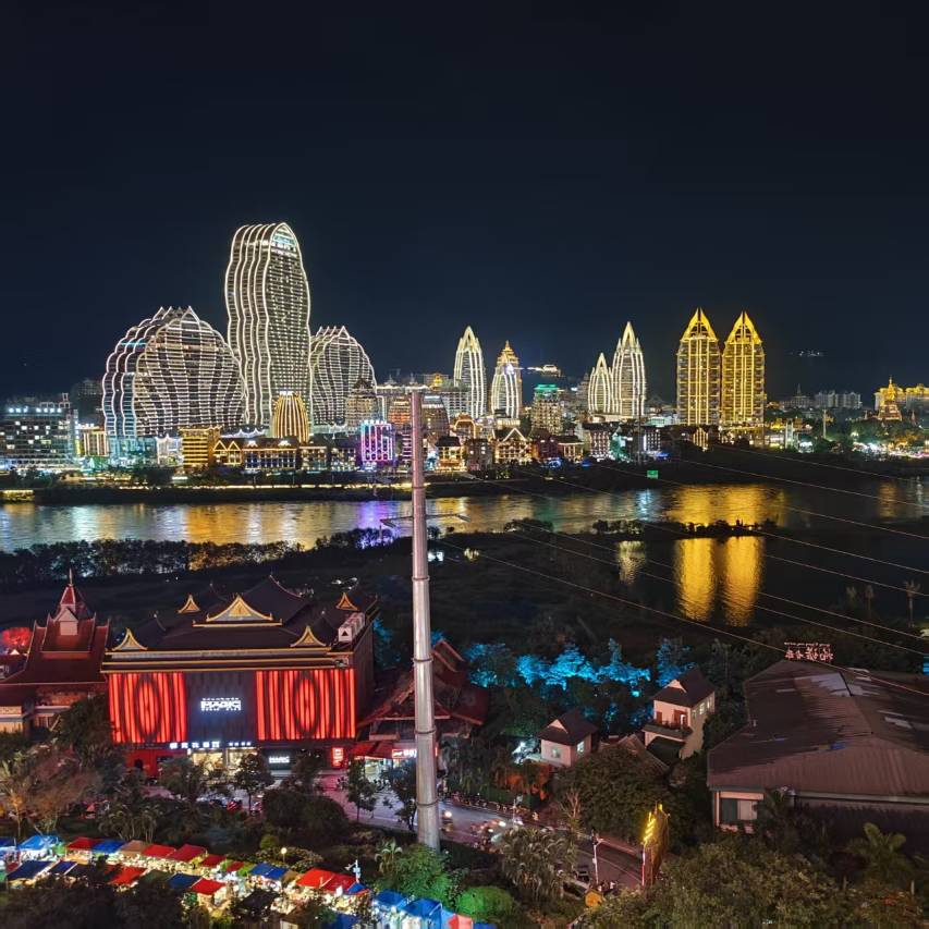 双塔之星假日酒店(泼水广场江边夜市店)图片