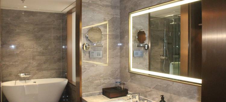 泗水泉源酒店图片