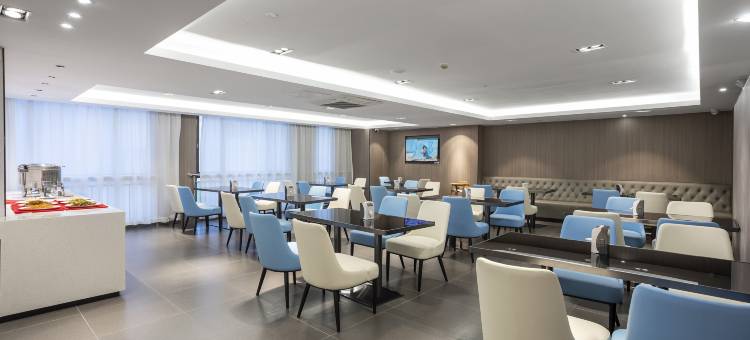 雅斯特美途酒店(南宁朝阳广场地铁站钻石广场店)图片