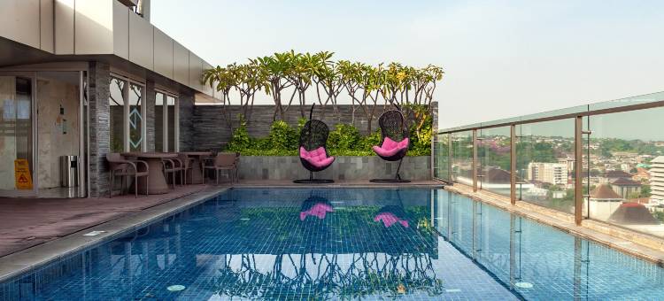新邦利马路易斯基恩内酒店(Louis Kienne Hotel Simpang Lima)图片