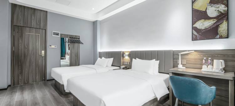 如家UP华驿智旅酒店(甘孜巴塘318国道店)图片