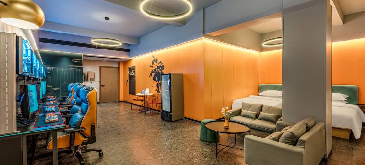 橙子电竞Hotel(广州从化城建学院店)图片