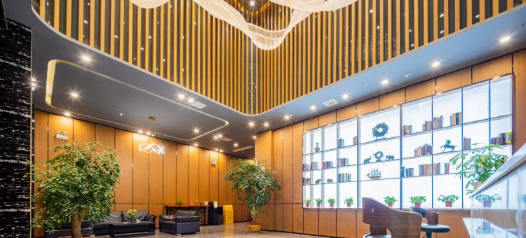 潢川泊雅酒店(春申西亚丽宝广场店)图片