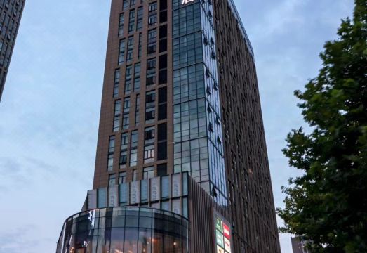 西安北站行政中心美居酒店外景图