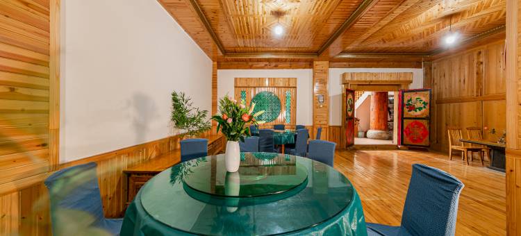 美程里酒店(香格里拉噶丹松赞林寺店)图片