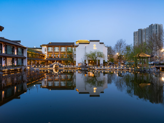 舜庐・水上人家丨东方美学湖畔园林酒店
