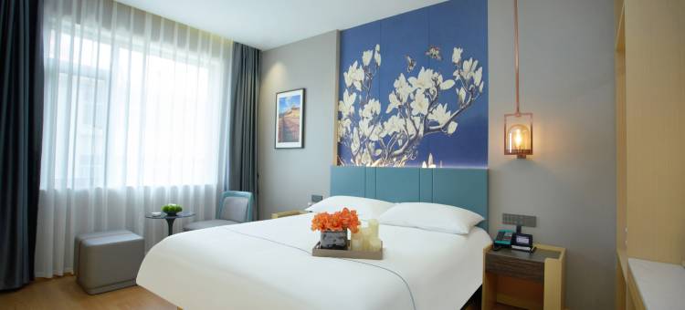 白玉兰酒店(蒙自银河路店)图片