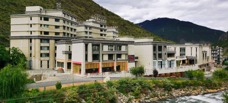 丽景天成酒店(稻城亚丁新游客中心店)图片