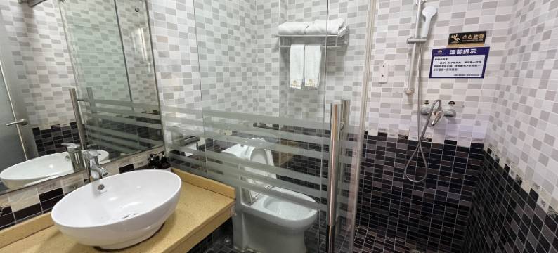 柳城泊维斯时尚民宿图片