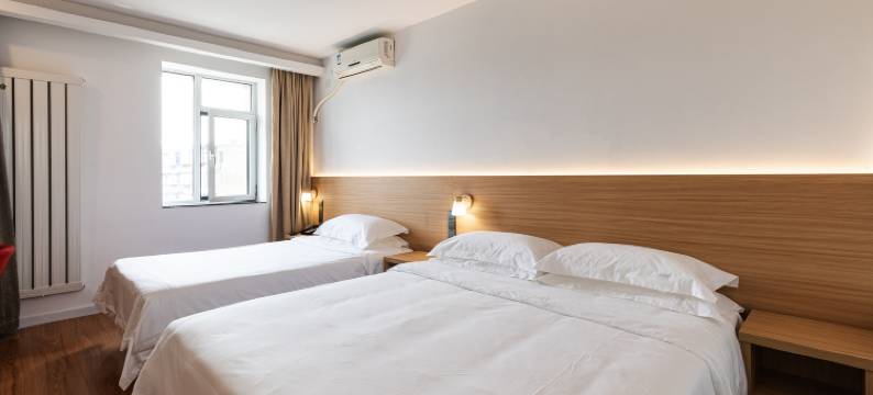 九格玥程酒店(云飞街凌河夜市店)图片