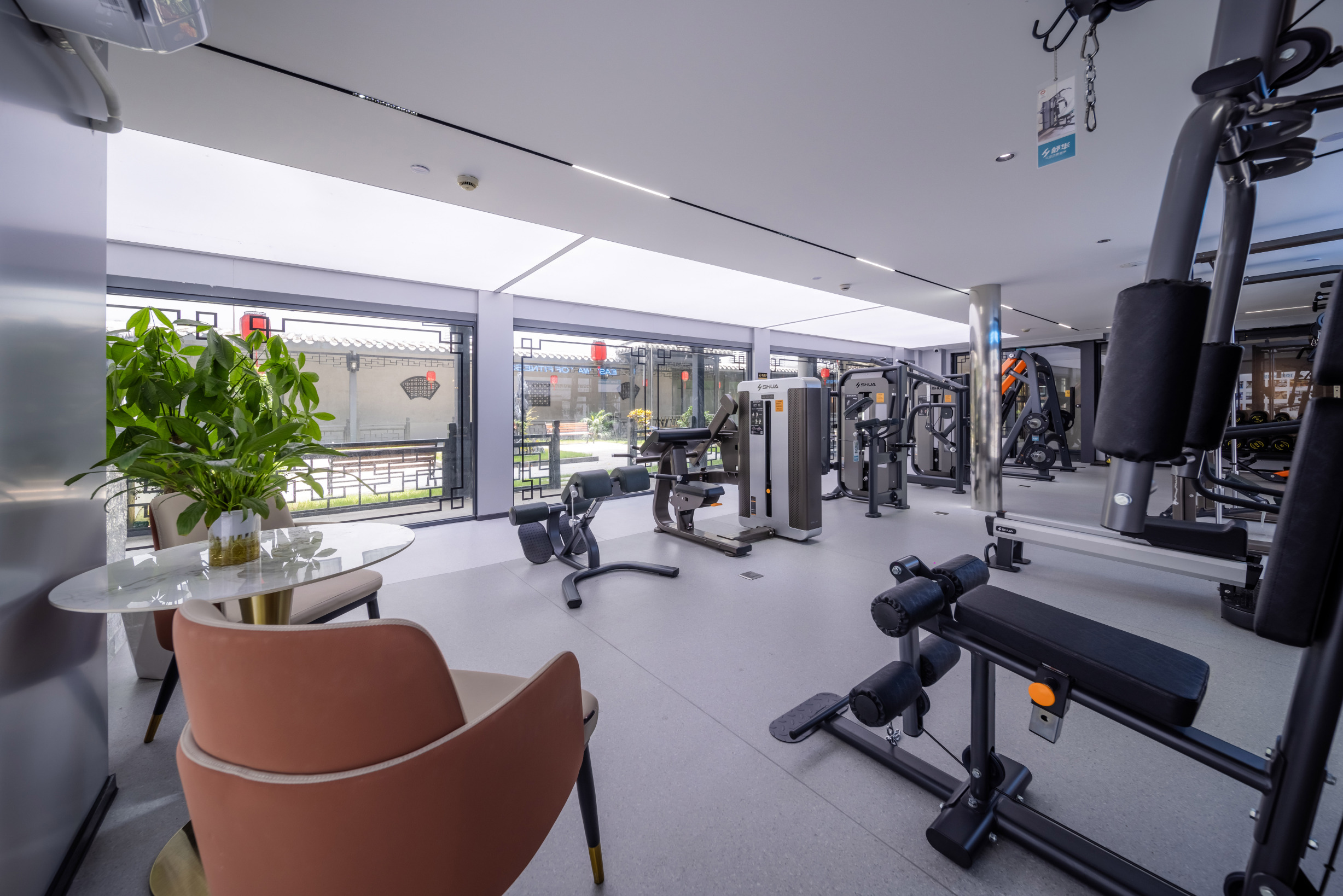 James Joyce Coffetel (Guangzhou Railway Station Sanyuanli Metro Station) Hotel Overview