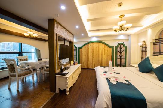 邂逅风情主题酒店(重庆江北机场店)