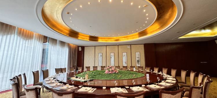 玲珑王国际大酒店(桂东县三台山公园店)图片