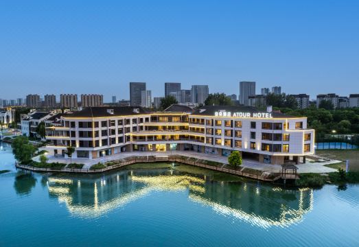 淮安大学城阳光湖亚朵酒店外景图