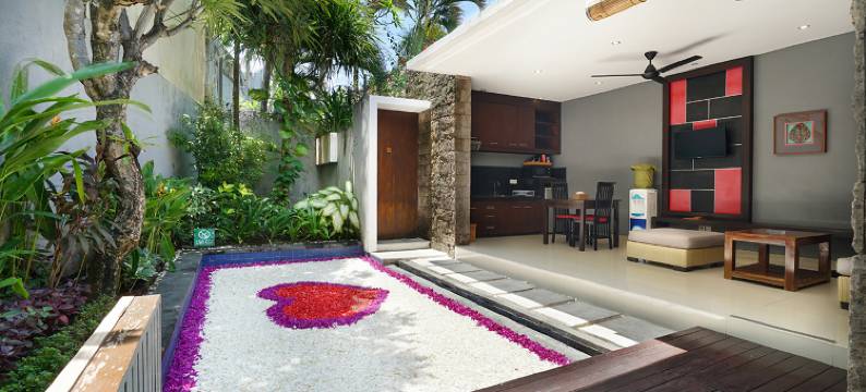 巴厘岛萨玛嘉海滩别墅酒店(Samaja Beachside Villas)图片