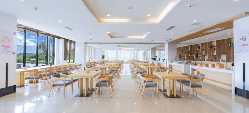 盐源柏林湖苹果庄园图片