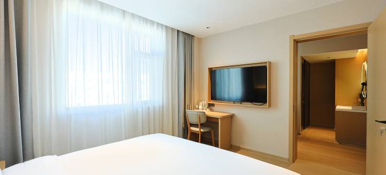 艺境酒店(珲春现代百货海鲜街店)图片