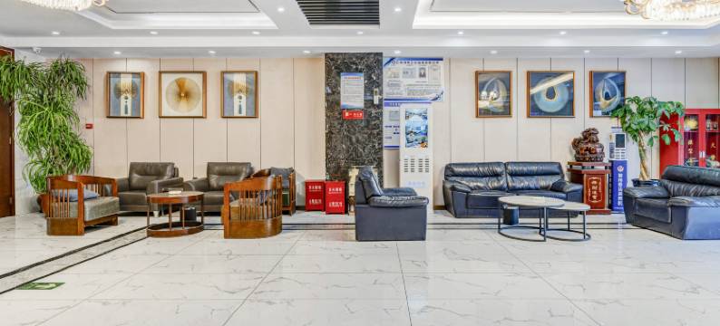 郑州中牟艾尚精品酒店(艺秀小镇店)图片