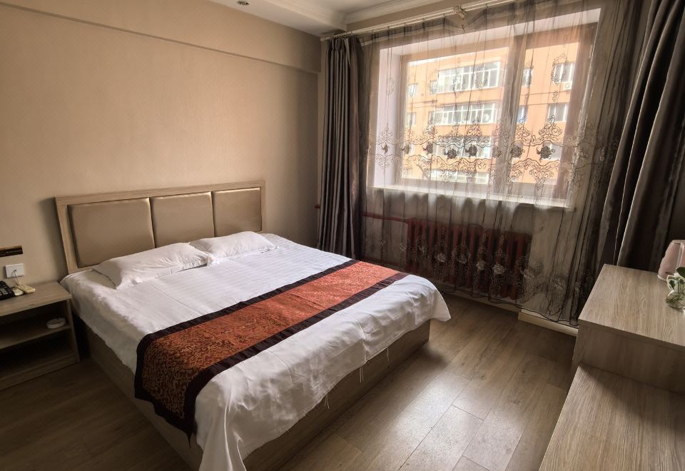  Hotel Overview