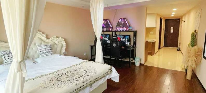 沈阳Rush B红钻电竞公寓(青年公园彩电塔夜市店)图片