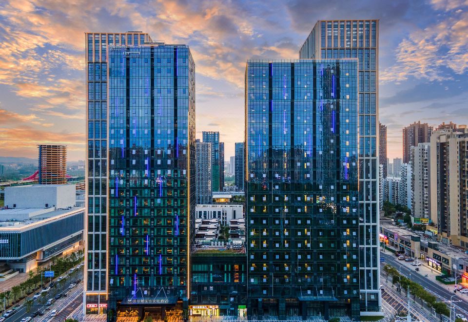 赣州万象城沃尔顿美仑国际酒店外景图