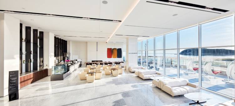 瑞娜布露索尔海滩酒店(Renebleu by Sol Beach)图片