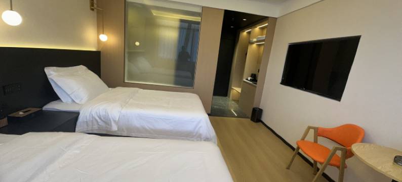 炉霍卡瓦洛日大酒店图片